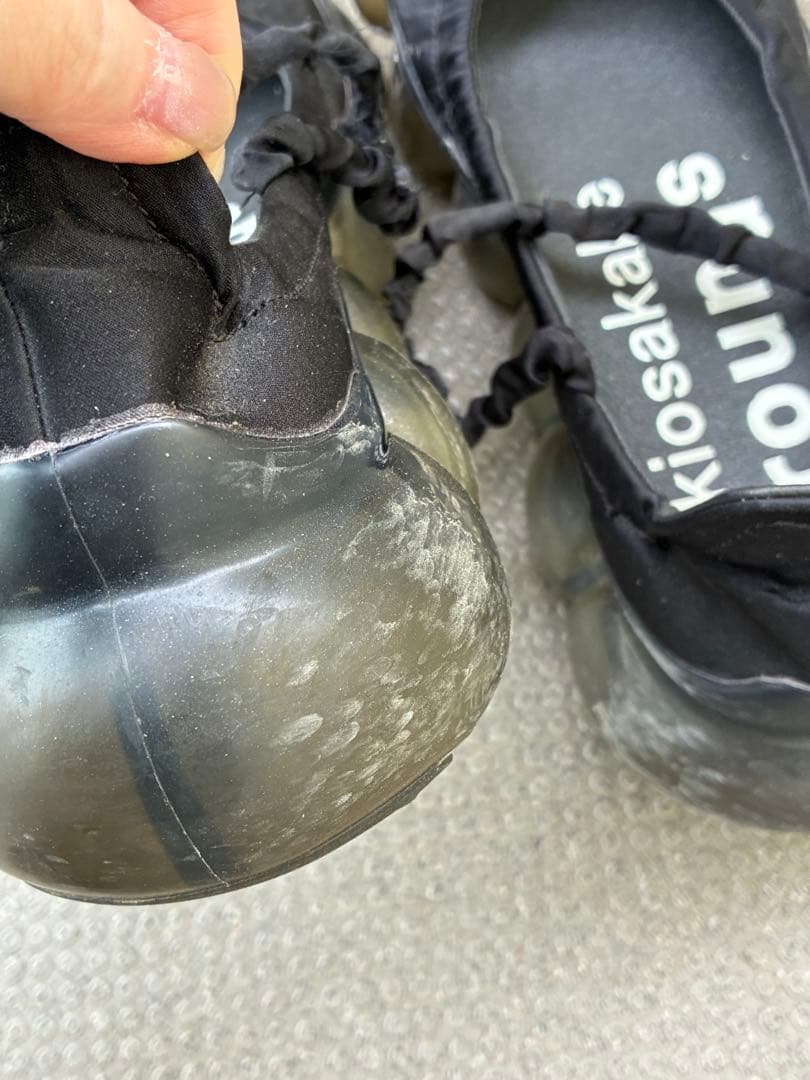 グラウンズ　パンプス