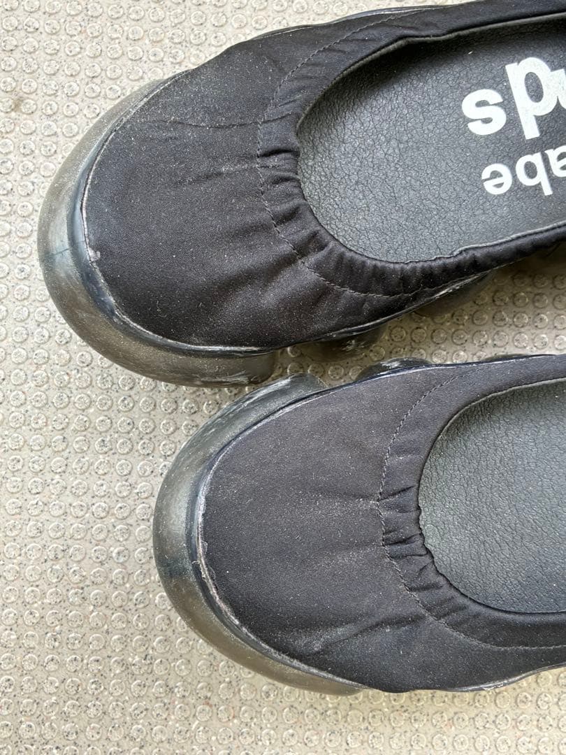 グラウンズ　パンプス