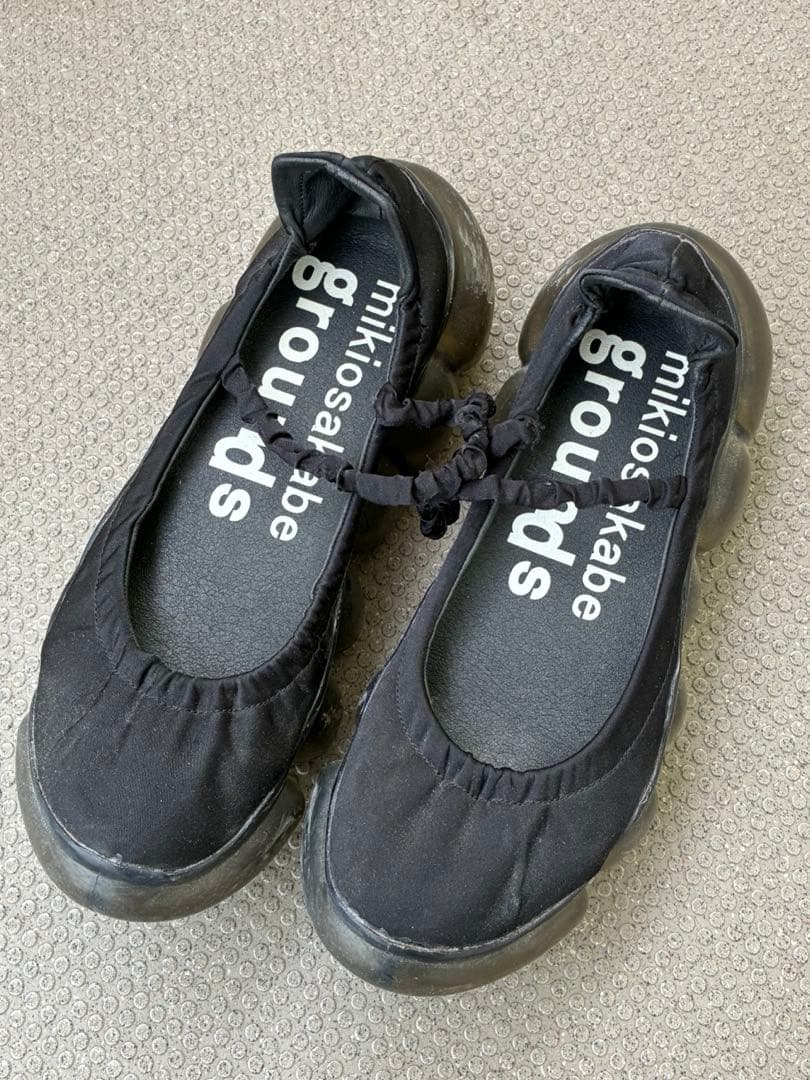 グラウンズ　パンプス