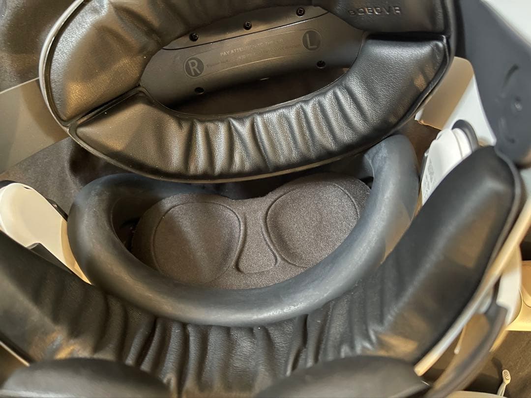 【6点セット】 Quest3 (512GB) ※ケース、バッテリー等付属