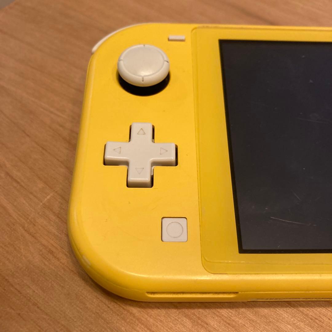 スイッチライト　イエロー　ジャンク品