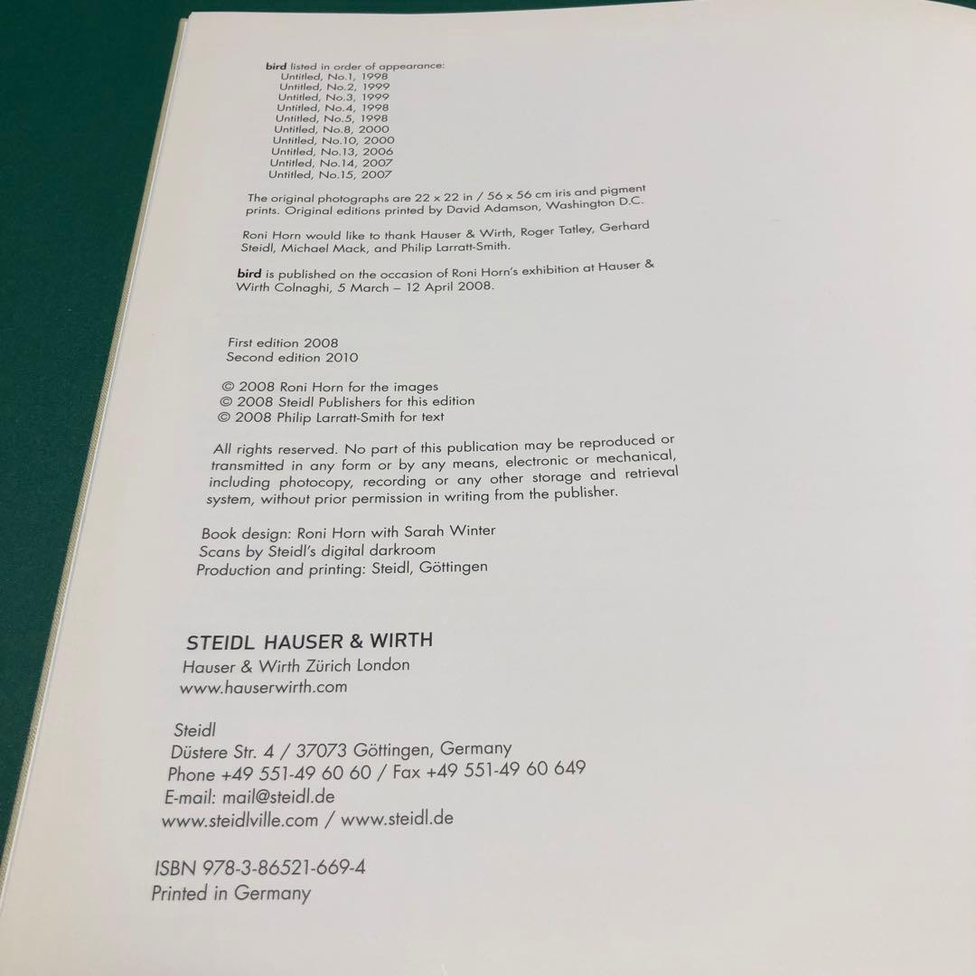 bird by RONI HORN ロニ・ホーン作品集
