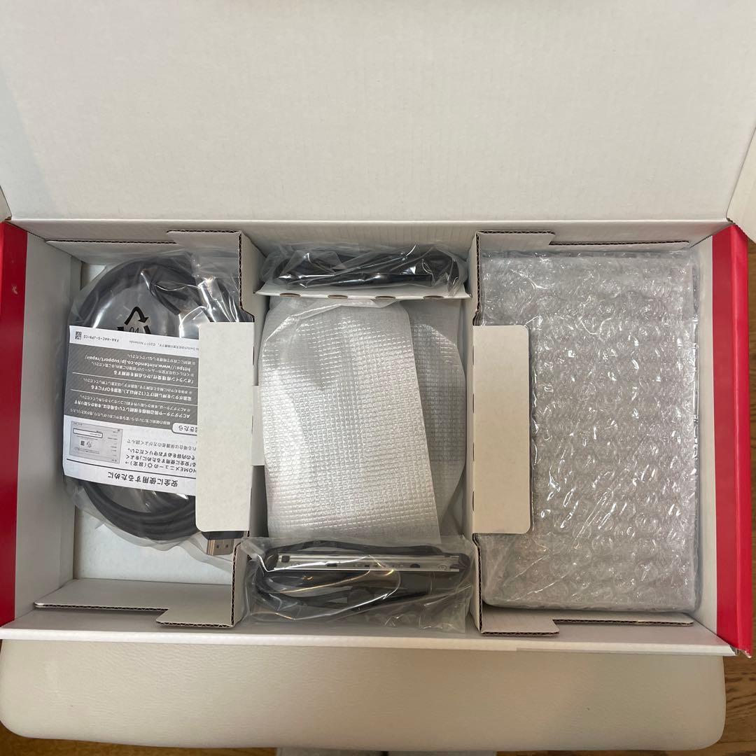 Nintendo Switch 本体 赤・緑 Joy-Con付き