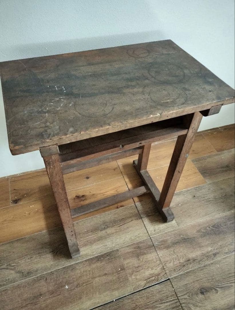 引っ越し前セール　アンティーク　机　学習机　古道具/昭和レトロ/小学校机