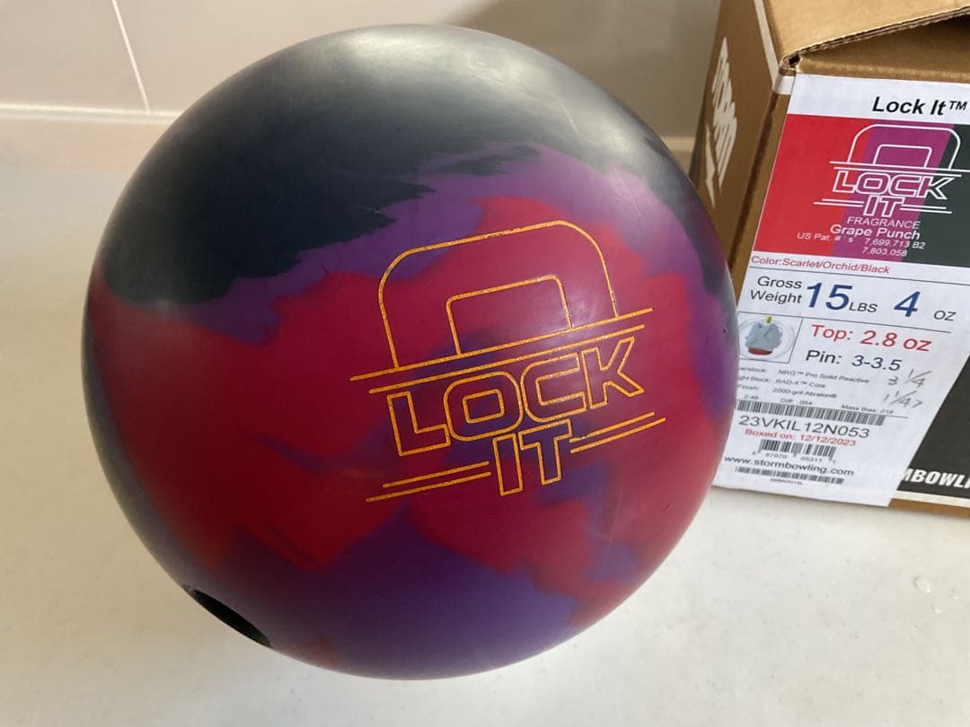 ストーム『LOCK IT・ 15 Lb』美品