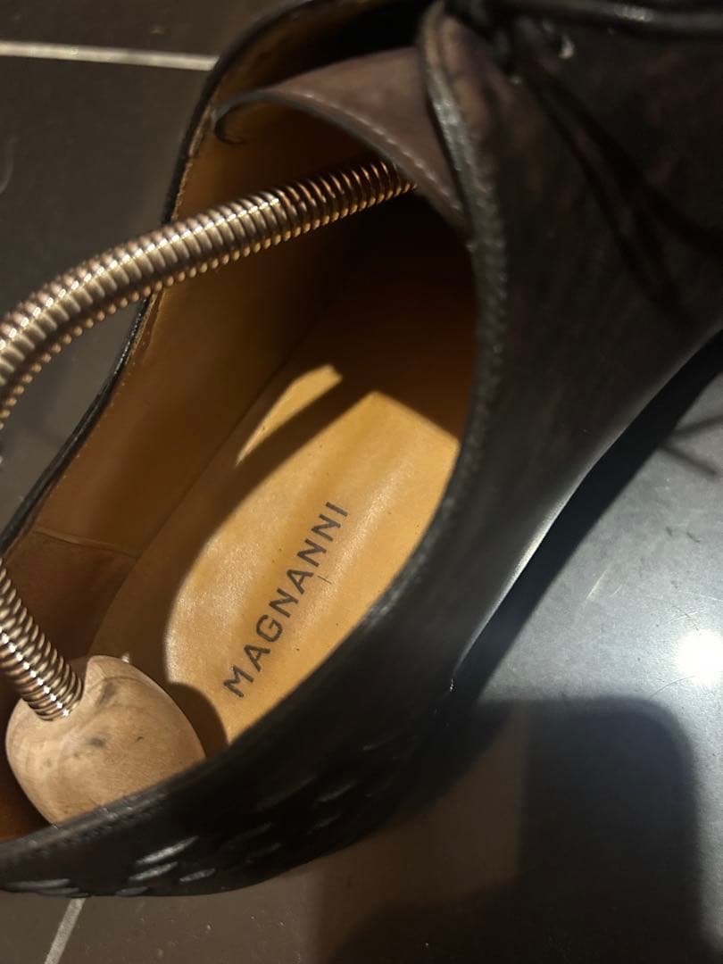 MAGNANNI ストレートチップ パティーヌ 39 革靴 黒 茶 ビジネス