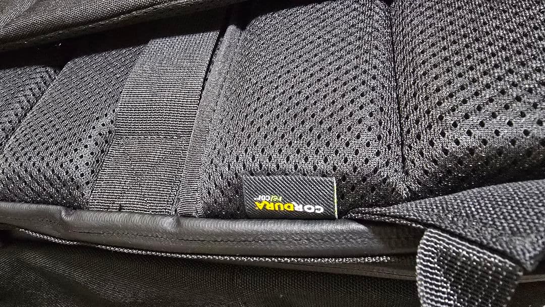 Evoon トラベルバックパック2.0 容量27～40L