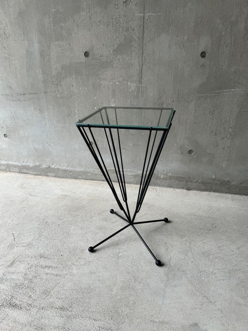 ポストモダン　ガラスサイドテーブル　ミッドセンチュリー　アーバンモダン