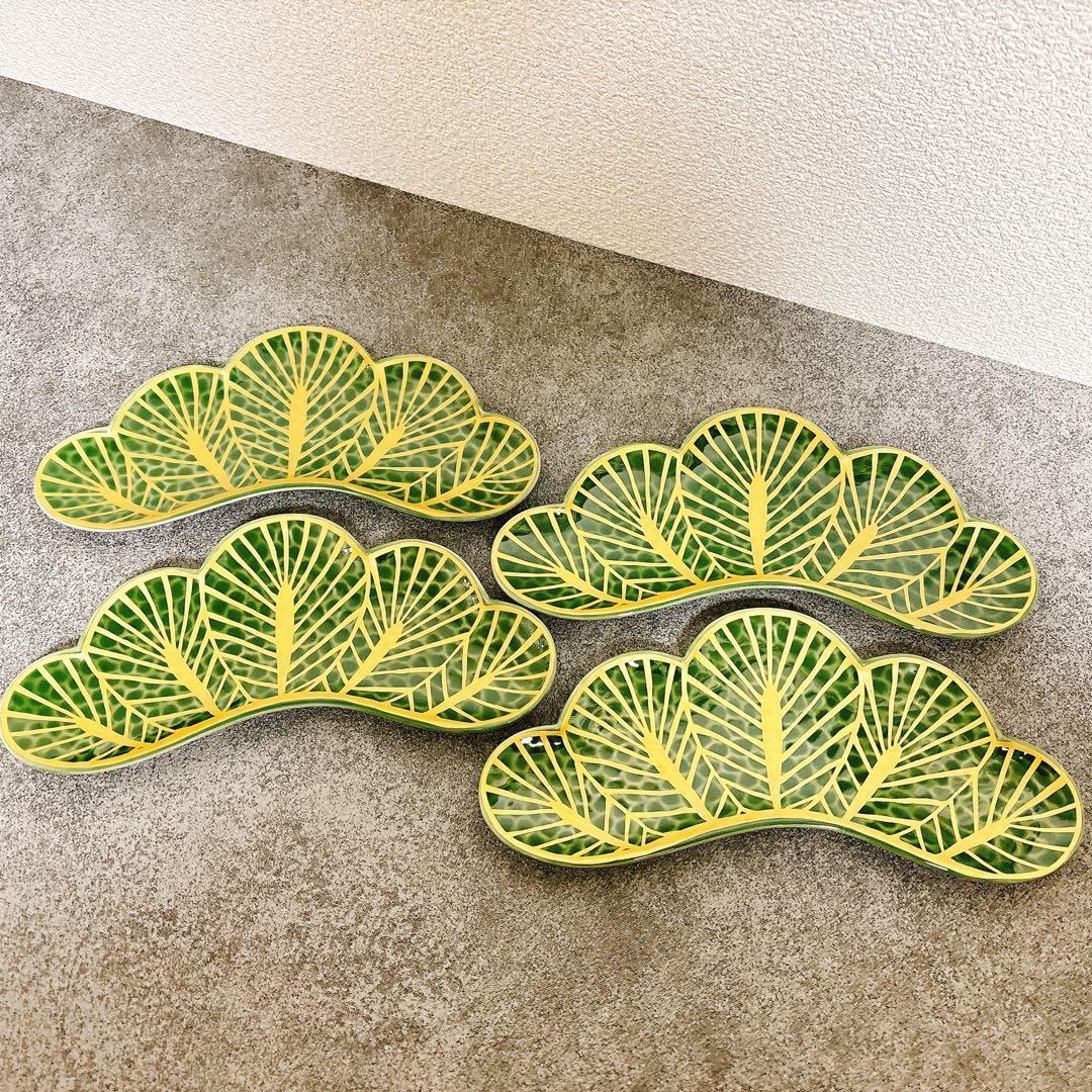 むぎちゃご依頼品　有田焼　幸楽窯　錦金松葉形前菜皿　茶緑金　4点セット