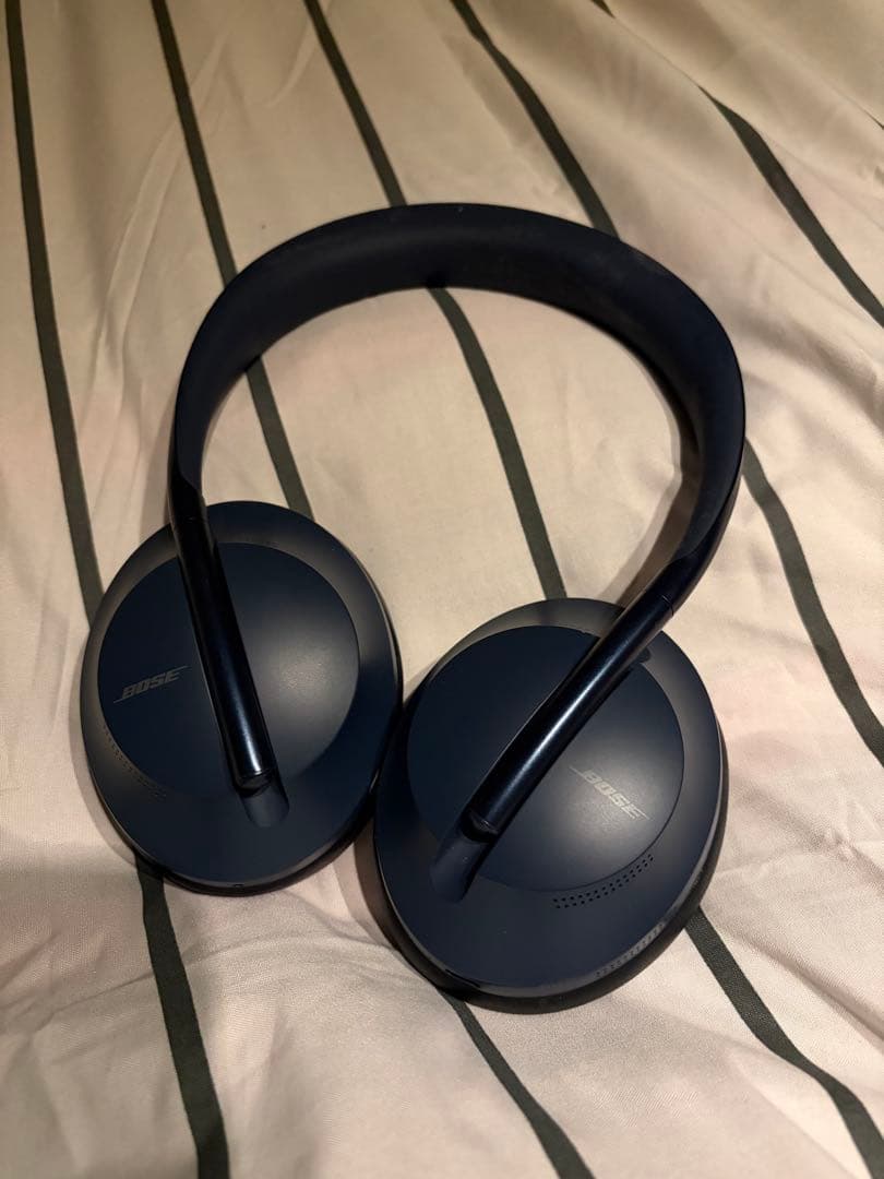 Bose Headphones 700（ミッドナイト）