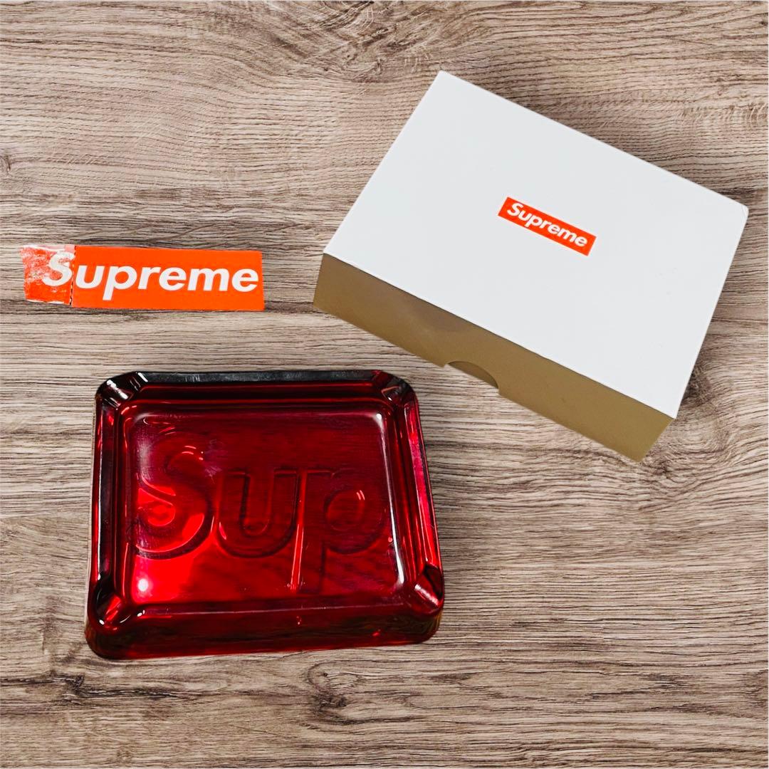 【Supreme】Debossed Glass Ashtray Red / 灰皿