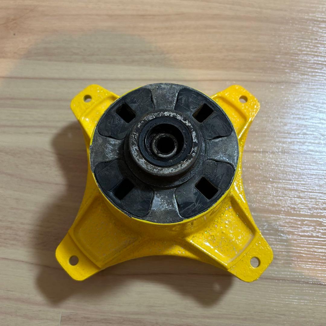 シャリー　ダックス　ハブ