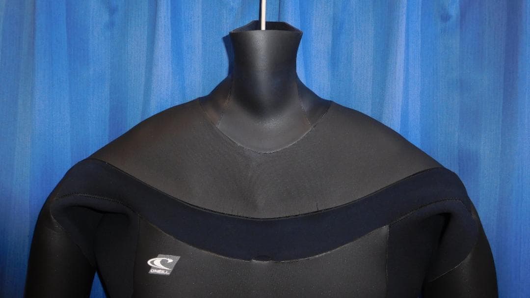 ★超美品★2024製★オニール★Lサイズ★5×3ミリ★psycho★oneill