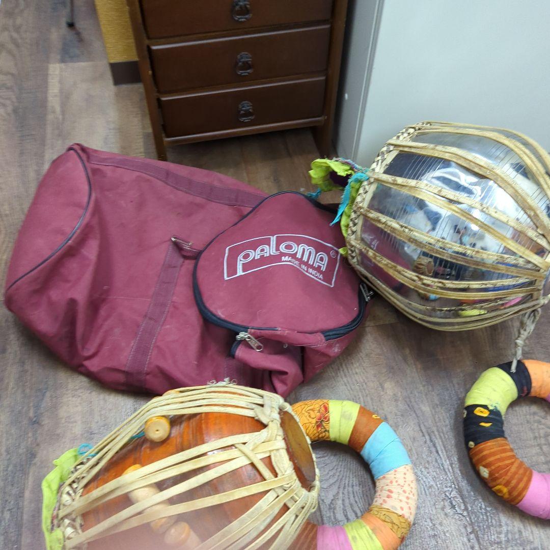 インド打楽器 タブラ&バヤンセット 台座付き