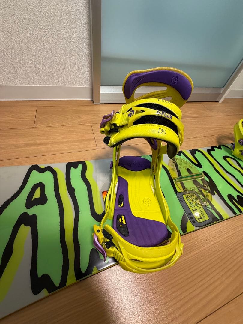 SALOMONサロモン スノーボード 151cm FLUX DSビンディング付き