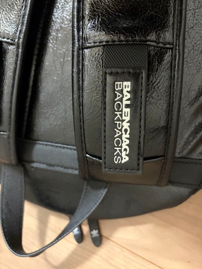 アディダス　バレンシアガ　リュック　美品