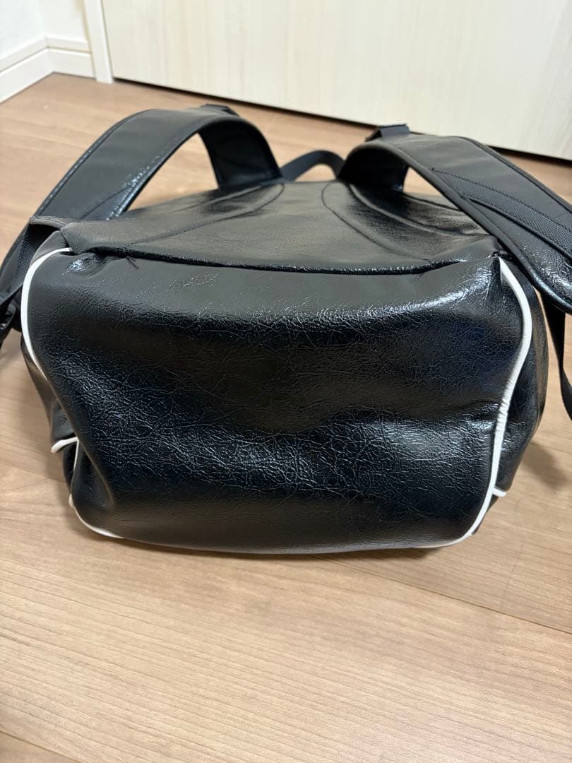 アディダス　バレンシアガ　リュック　美品