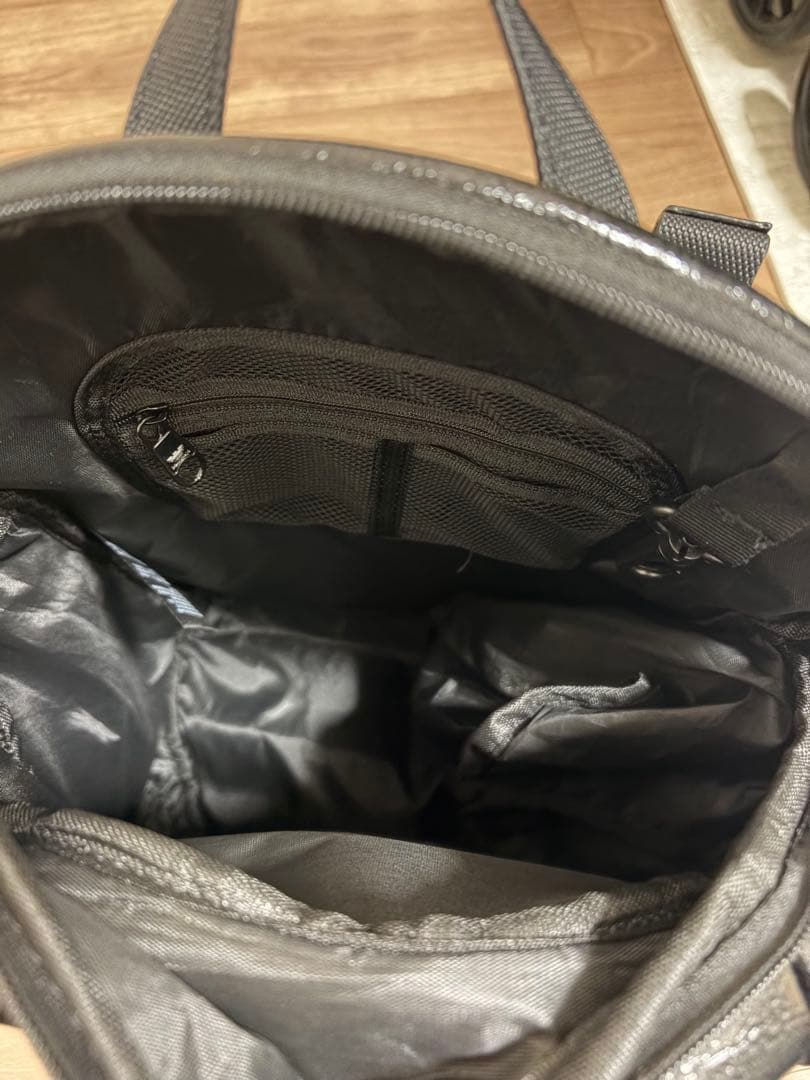 アディダス　バレンシアガ　リュック　美品