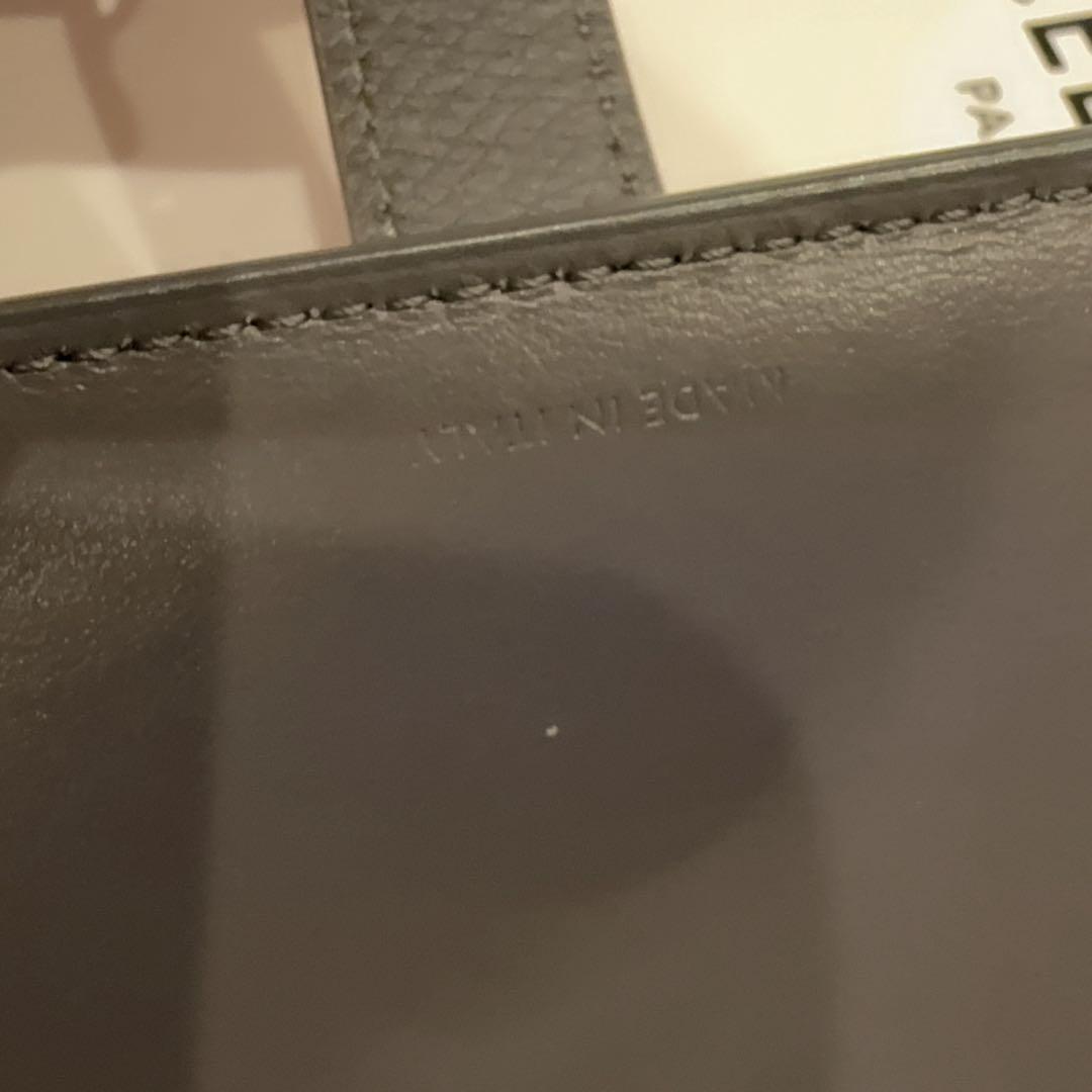 極美品 CELINE 二つ折り財布 グレー レザー