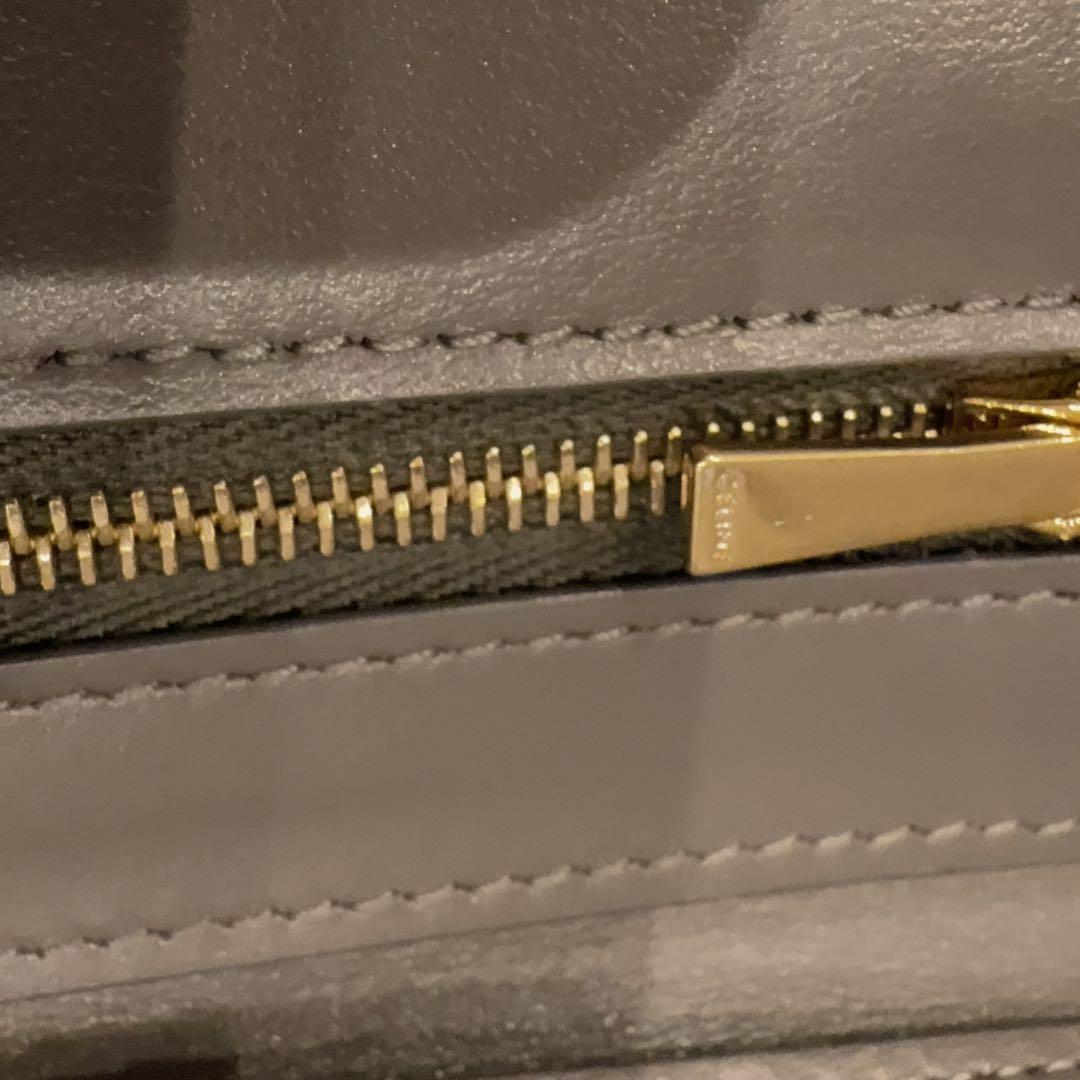 極美品 CELINE 二つ折り財布 グレー レザー