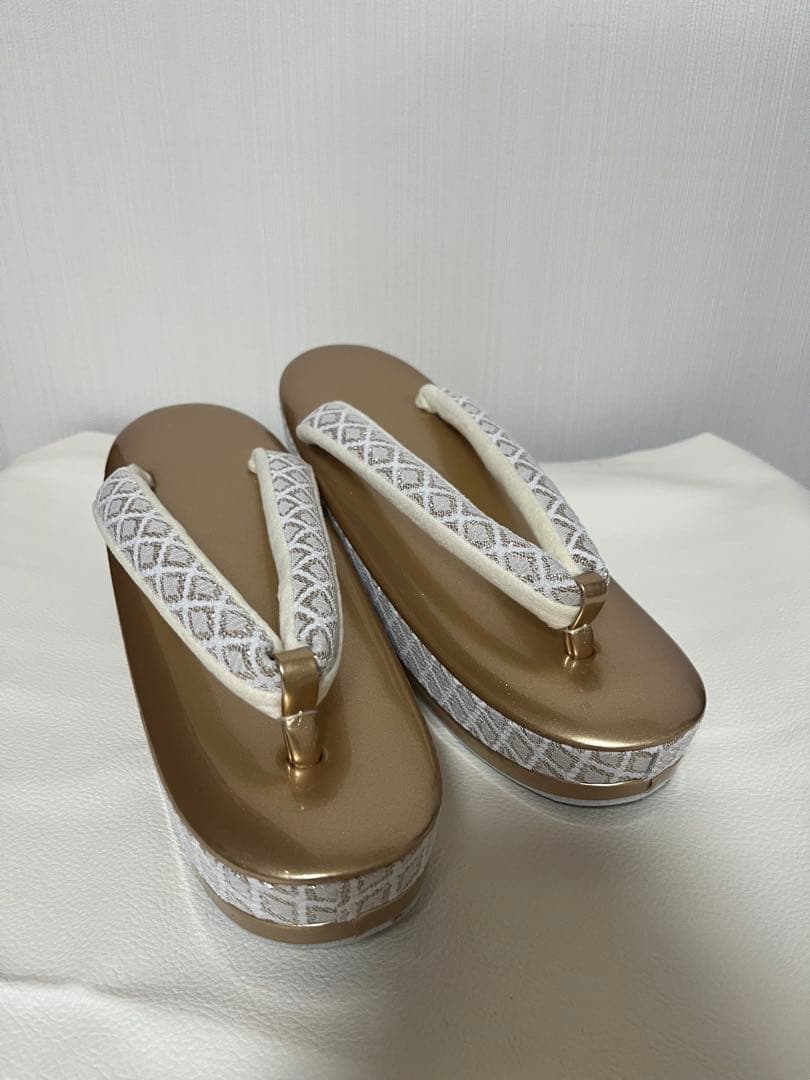 振り袖　バッグ草履セット　ホワイトゴールド