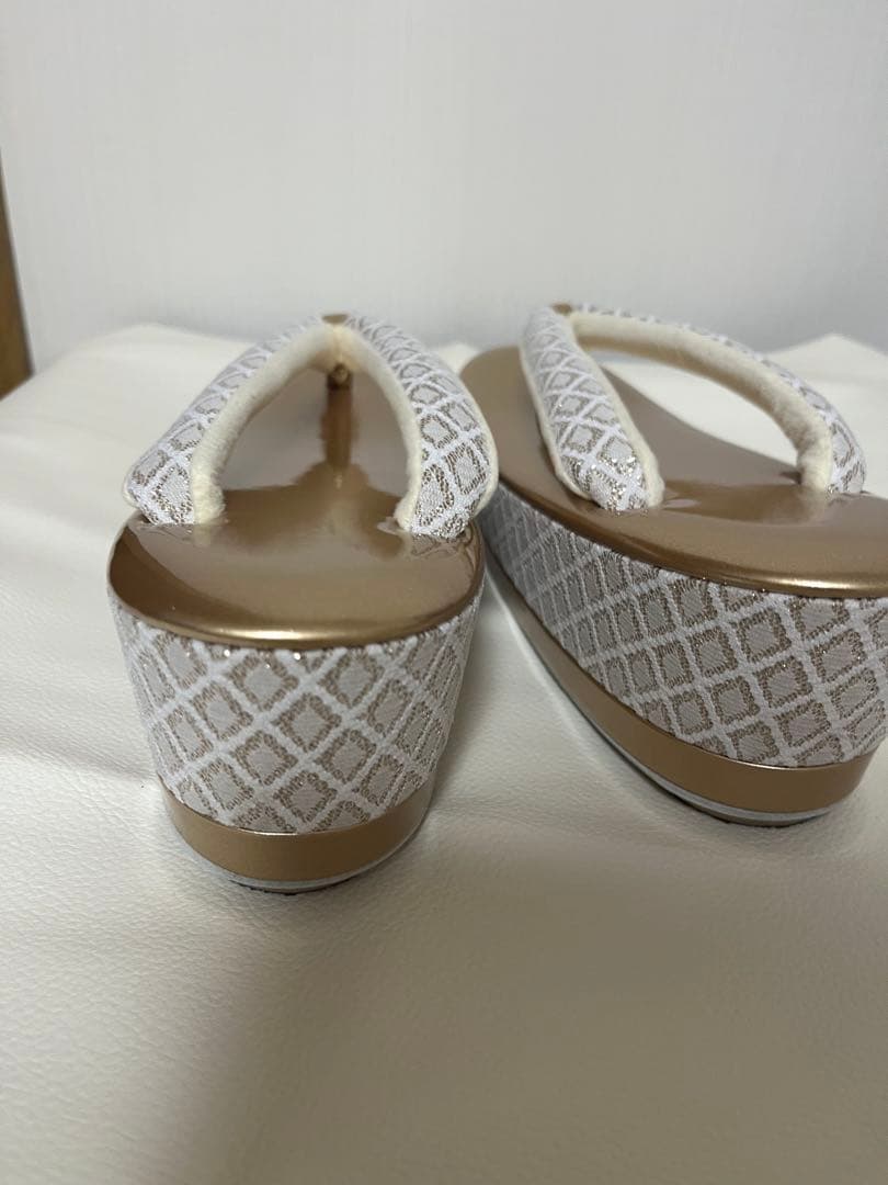 振り袖　バッグ草履セット　ホワイトゴールド