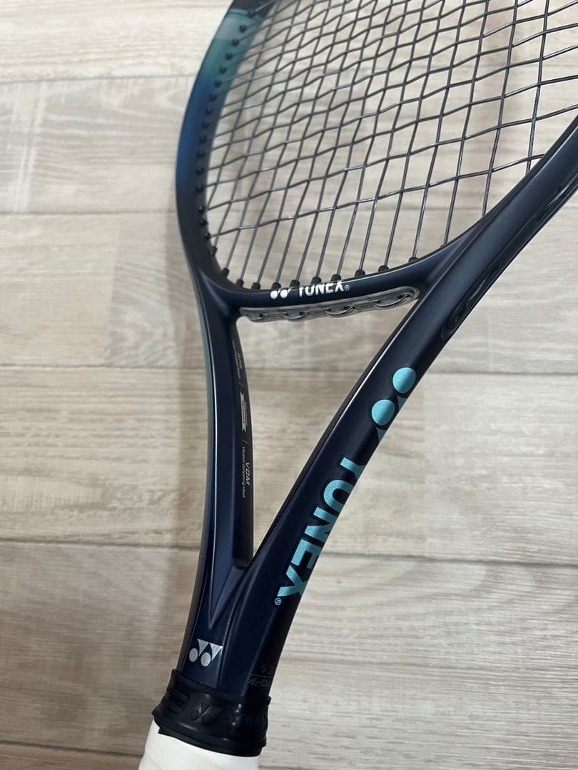 YONEX EZONE98 2022モデル　テニスラケット グリップテープ付き