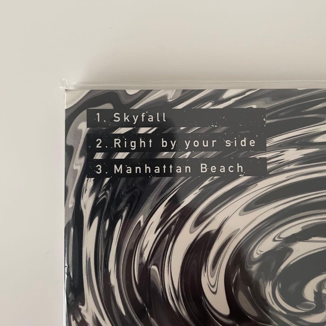 会場限定CD 「Skyfall」 - ONE OK ROCK