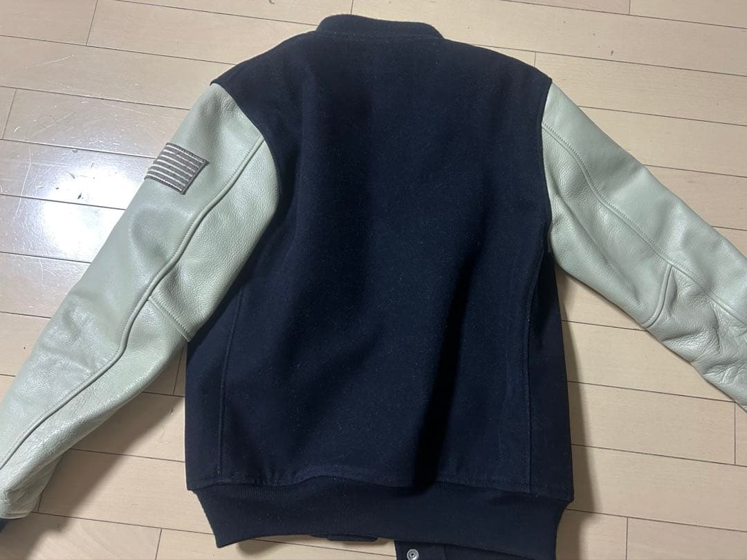 アビレックス　スタジャン