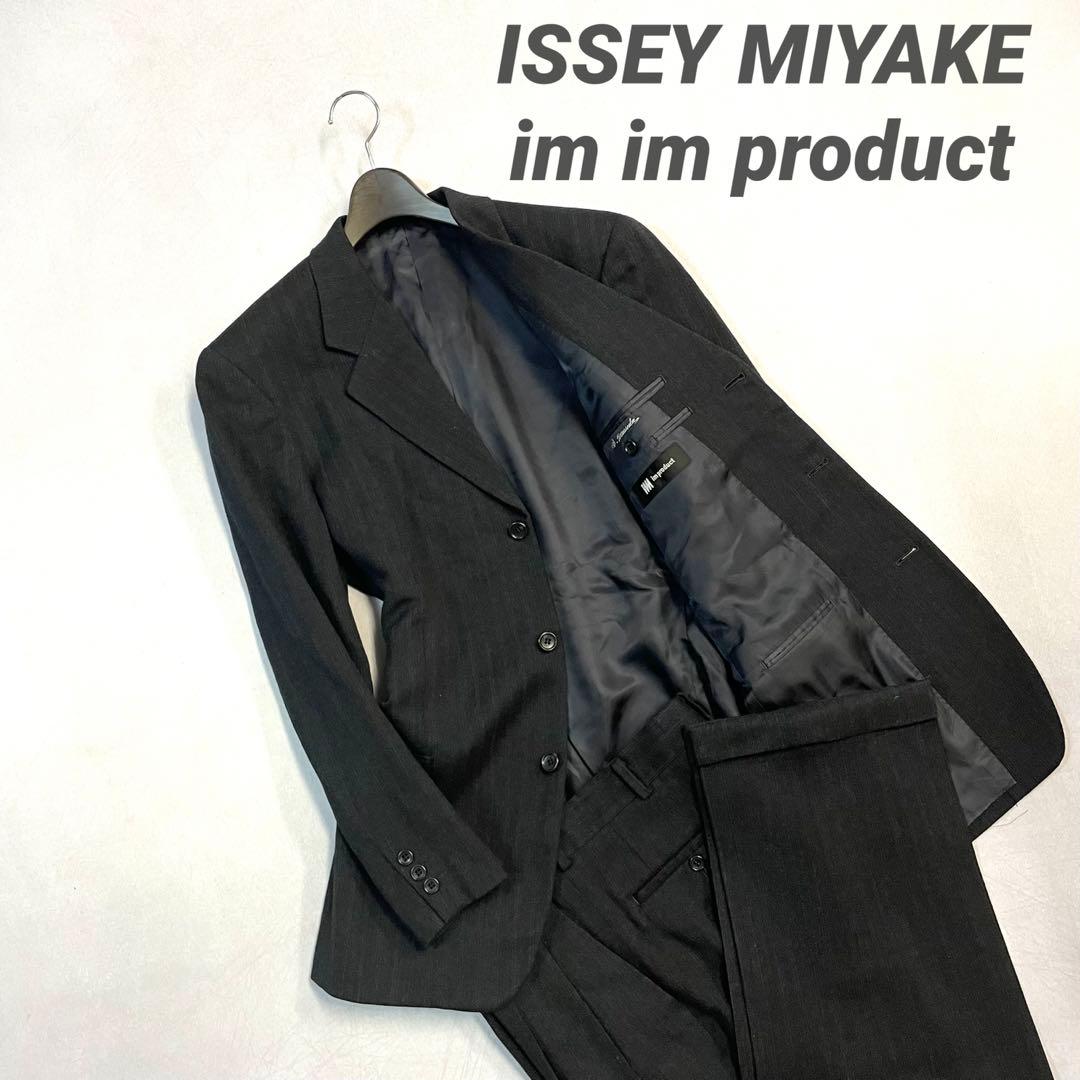 4 ○ ISSEY MIYAKE im product ストライプスーツ
