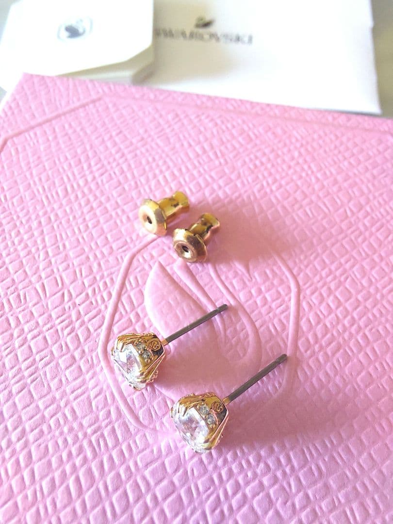 新品 保証書 SWAROVSKI Stilla ひと粒 ピアス スワロフスキー