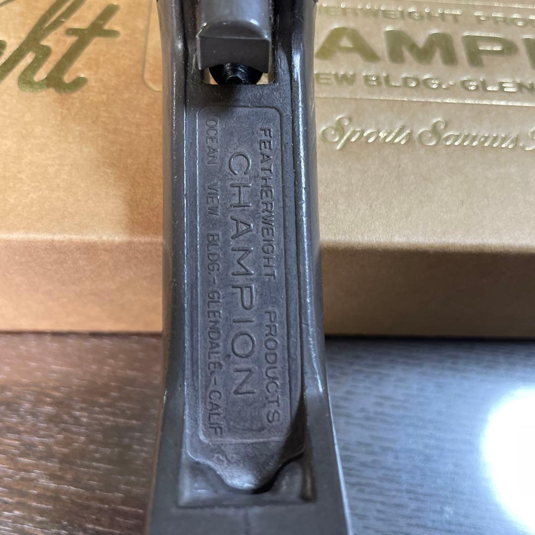 ザウルス チャンピオングリップ　フェザーウエイトタイプ