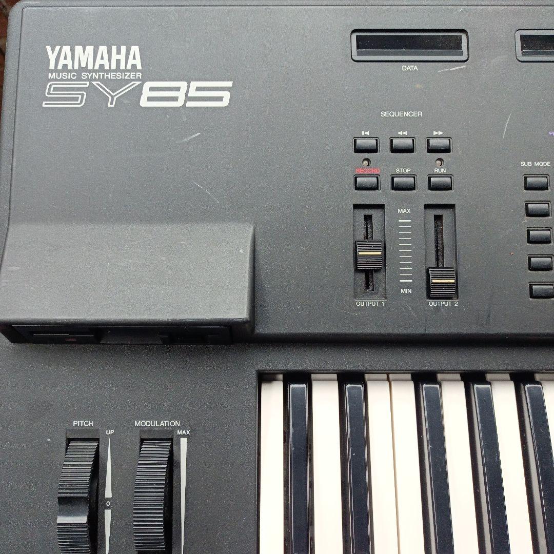 Yamaha SY85　シンセサイザー