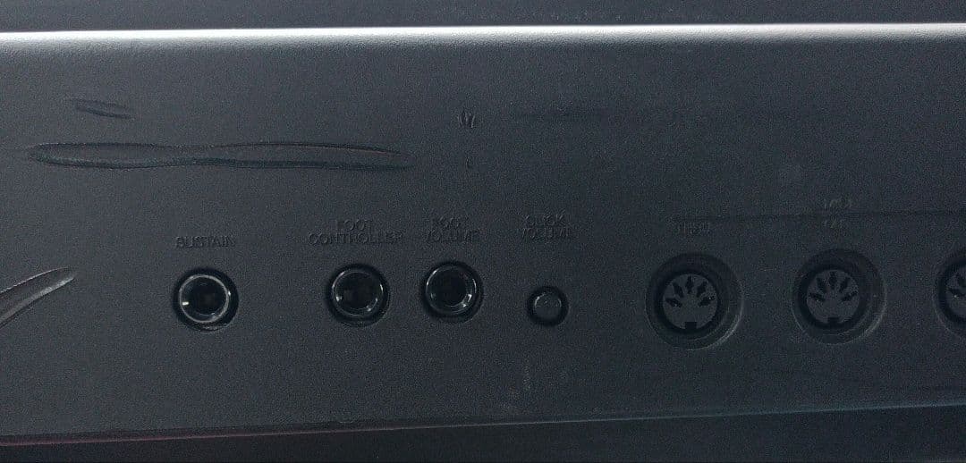 Yamaha SY85　シンセサイザー