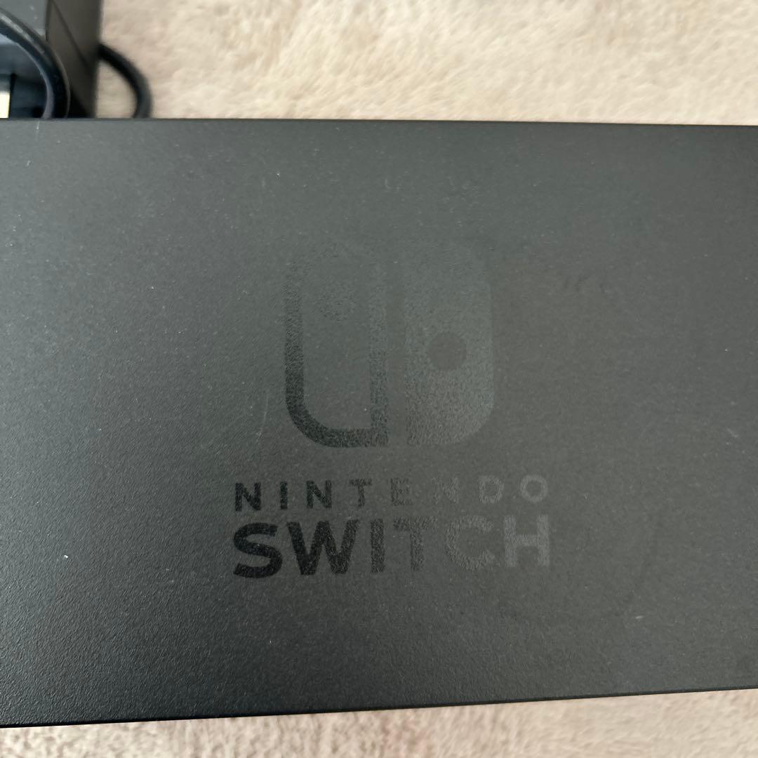 Nintendo Switch 赤/黒 本体 付属品付き　あつ森カセット付き