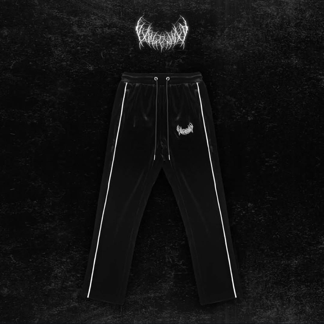 YXNGBRATZ ベロア上下セットアップ