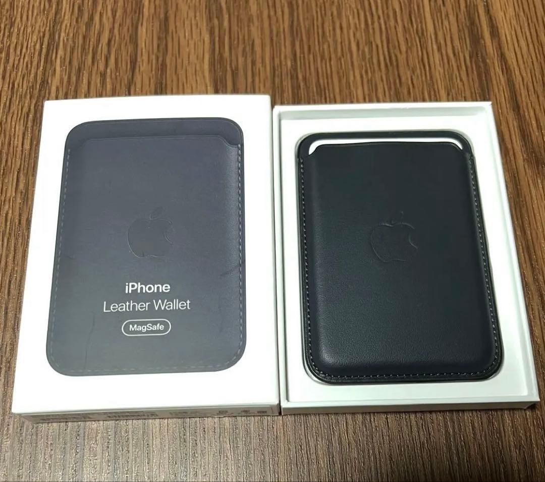 【新品未使用】iPhone Leather Wallet MagSafe