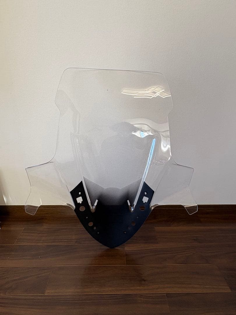 快適な走りに！　xmax250 ロングシールド　GIVI