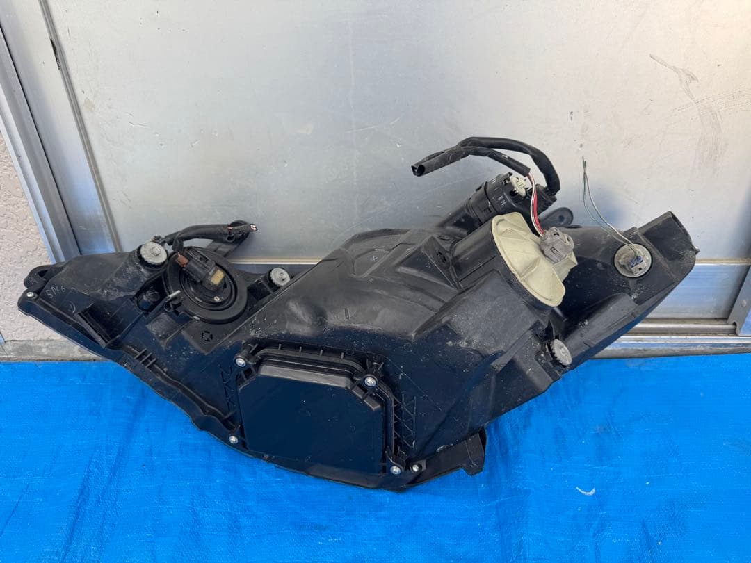 s*u様 トヨタ エスティマ ACR30W ACR40W 後期 HIDヘッドライ