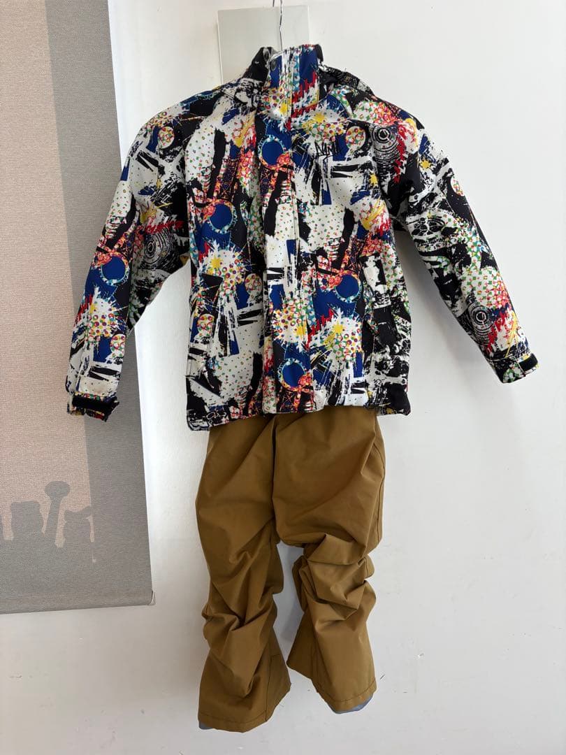 子ども用スノーボードウェア.ヘルメット セット