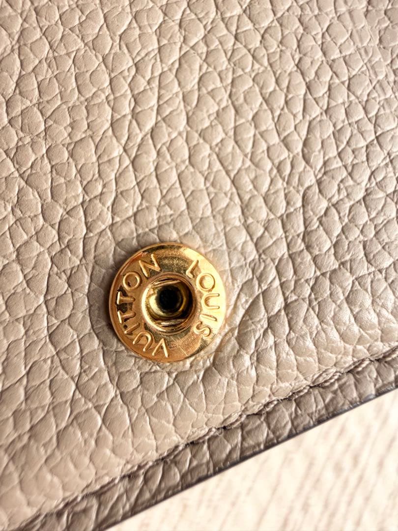 LOUIS VUITTON ポルトフォイユクレア　トゥルトレール