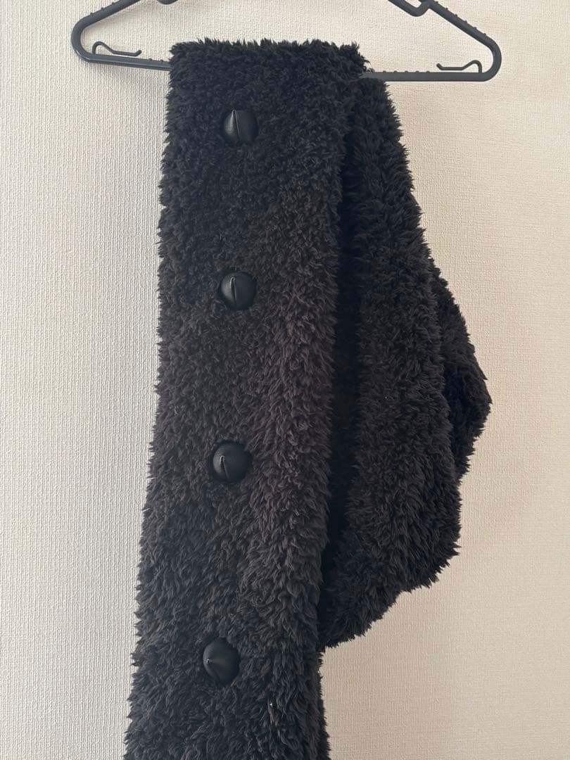 isecai 棘マフラー（フード付き）Black