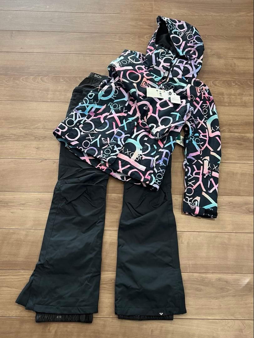 ✨新品未使用タグ付き✨ROXY スノーボードウェア