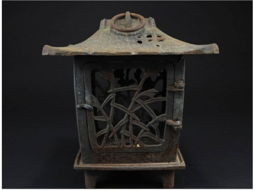 【美術品商】時代.鉄製松竹梅透.四角吊灯籠.吊灯篭.灯籠.燈篭.燈籠■仏具寺院庭