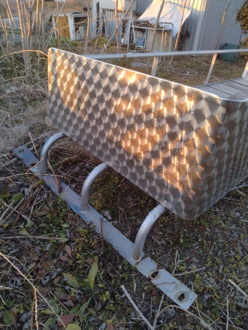 シートキャリア　ウロコ　ギガ　デコトラ　フロントデッキ