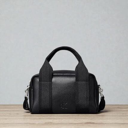 カルバンクライン 軽量 コンパクト クロスボディバッグ 斜め掛け