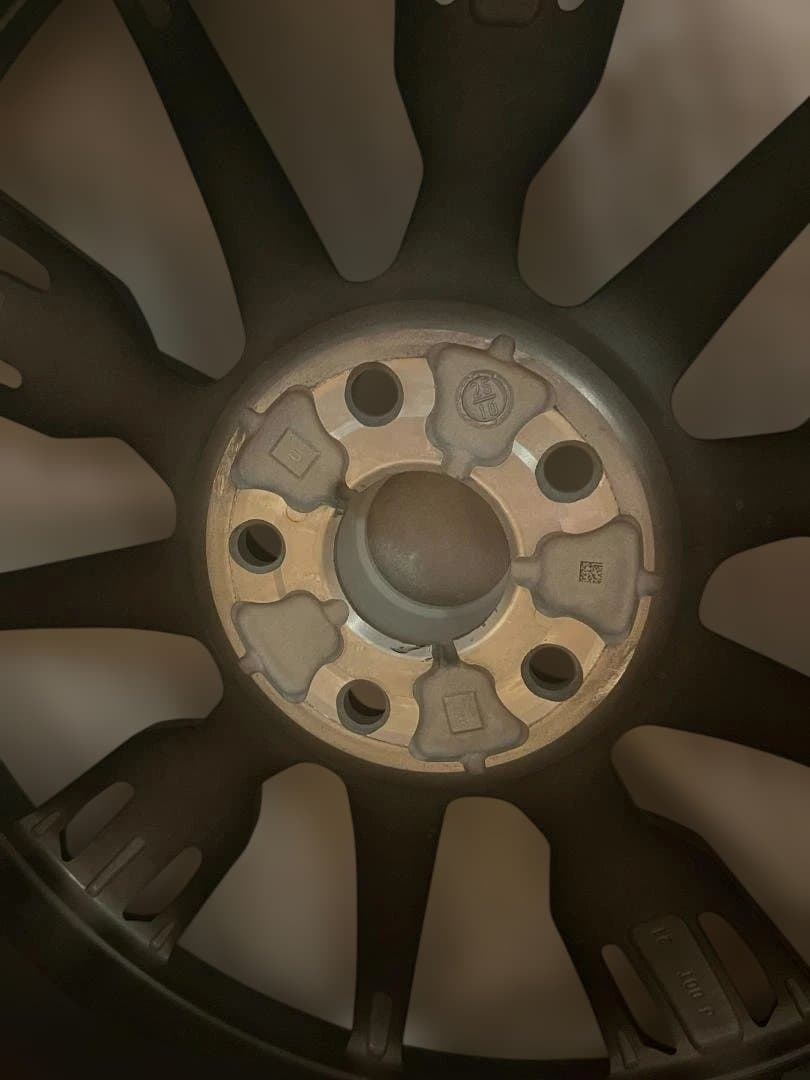 クラウンスポーツ PHEV ホイール 21インチ【新車外し】４本