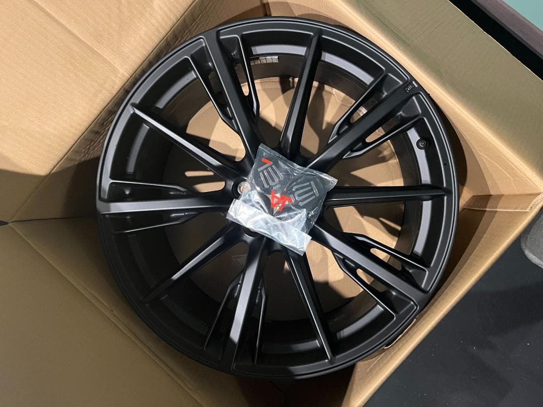 クラウンスポーツ PHEV ホイール 21インチ【新車外し】４本