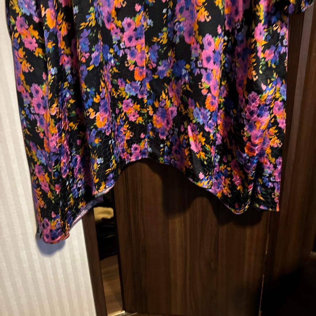 vetemens 定番ワンピース花柄オールシーズン