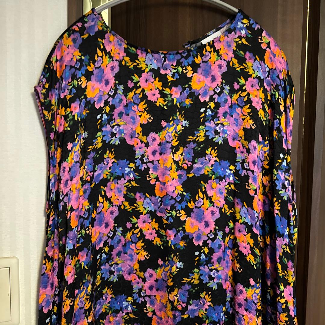 vetemens 定番ワンピース花柄オールシーズン